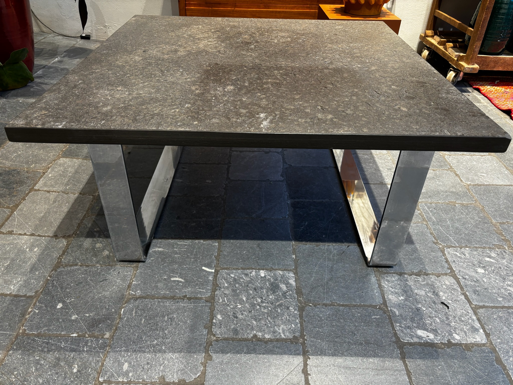 Table basse carrée de Peter Draenert en pierre 90x90xH43cm